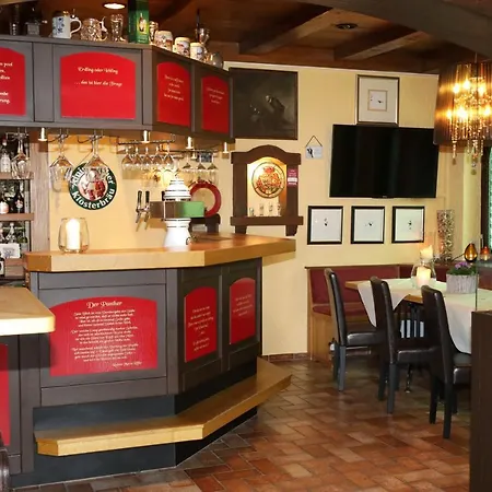 ホテル An Der Sonne & Restaurant Zum Schneiger