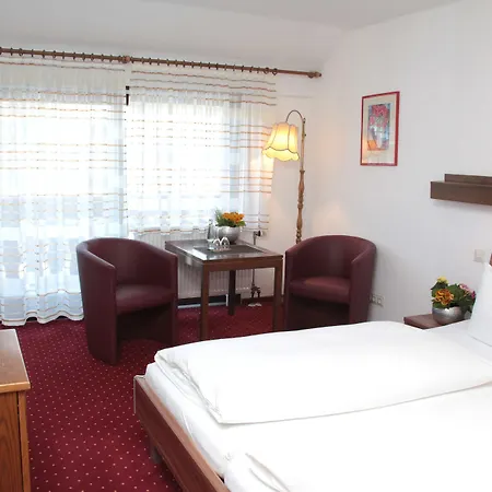 Szálloda An Der Sonne & Restaurant Zum Schneiger Schönwalde