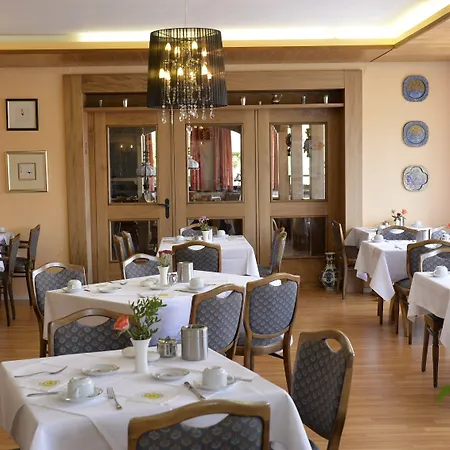 Szálloda An Der Sonne & Restaurant Zum Schneiger