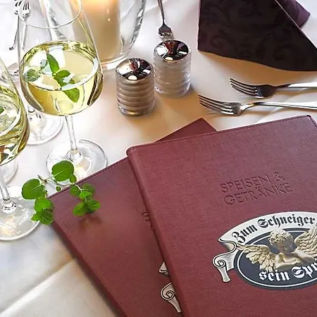 호텔 An Der Sonne & Restaurant Zum Schneiger Schönwalde